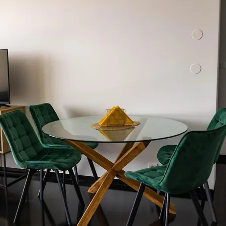 Apartment Sunshine House *