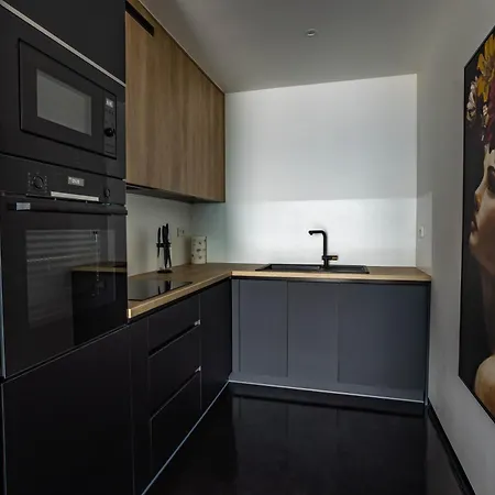Sunshine House Apartment Makarska