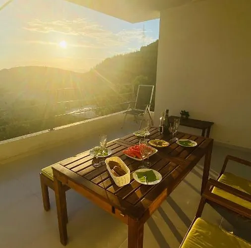 Sunshine House * Makarska