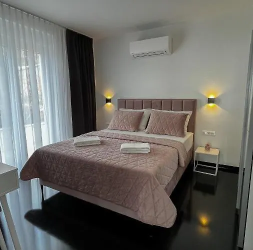 Sunshine House Makarska