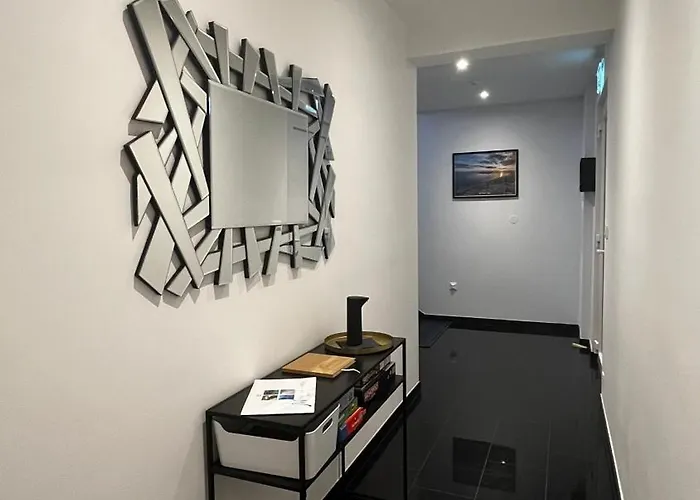 Sunshine House Apartament *