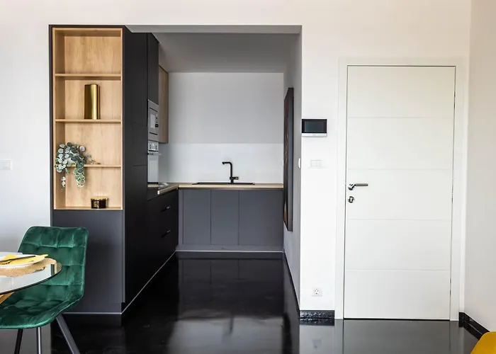 Sunshine House Apartament *