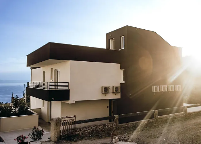 Sunshine House