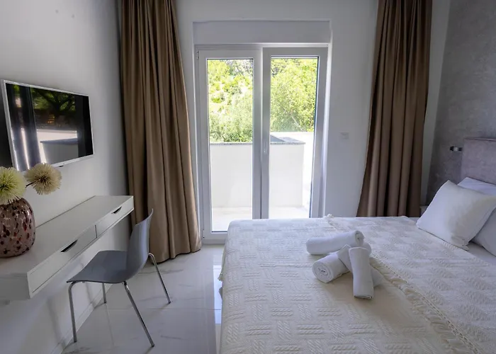 Sunshine House Makarska